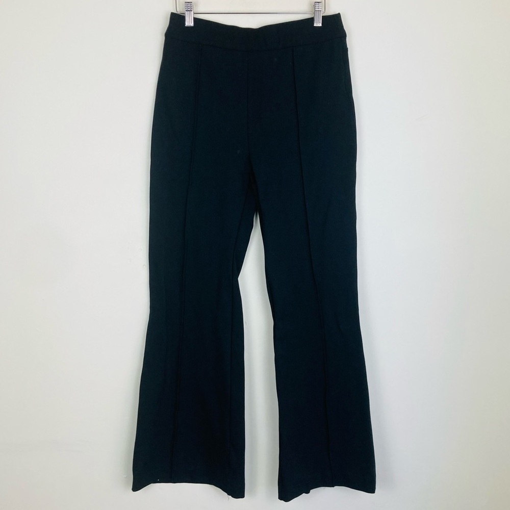 SPANX black ponte knit wide leg pants with back pockets and front seams. Large